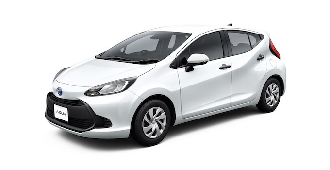 トヨタアクアHYBRID【完全個別対応！コロナ対策除菌徹底対応！だからどこよりも安心安全！なんと那覇空港無料送迎・那覇市内ホテルへの直接配車と乗捨てに対応！★さらに！免責ゼロ・NOC補償料込】